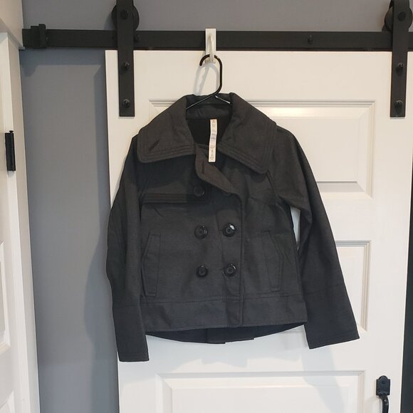 Lululemon Coco Softshell Size 4 - Picture 9 of 11